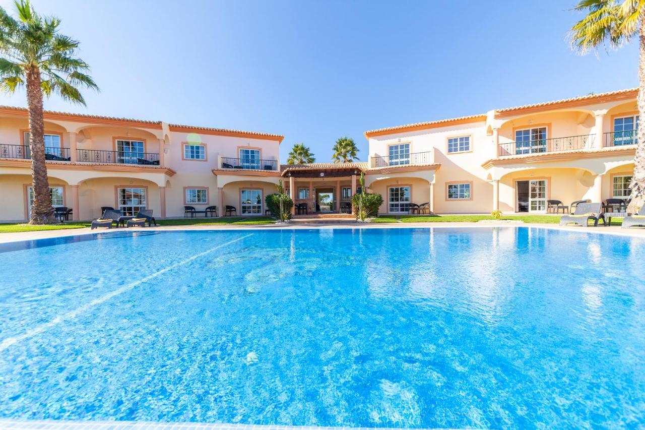 Atalaia Sol Aparthotel - Tennis & Heated Pool In Winter لاغوس المظهر الخارجي الصورة