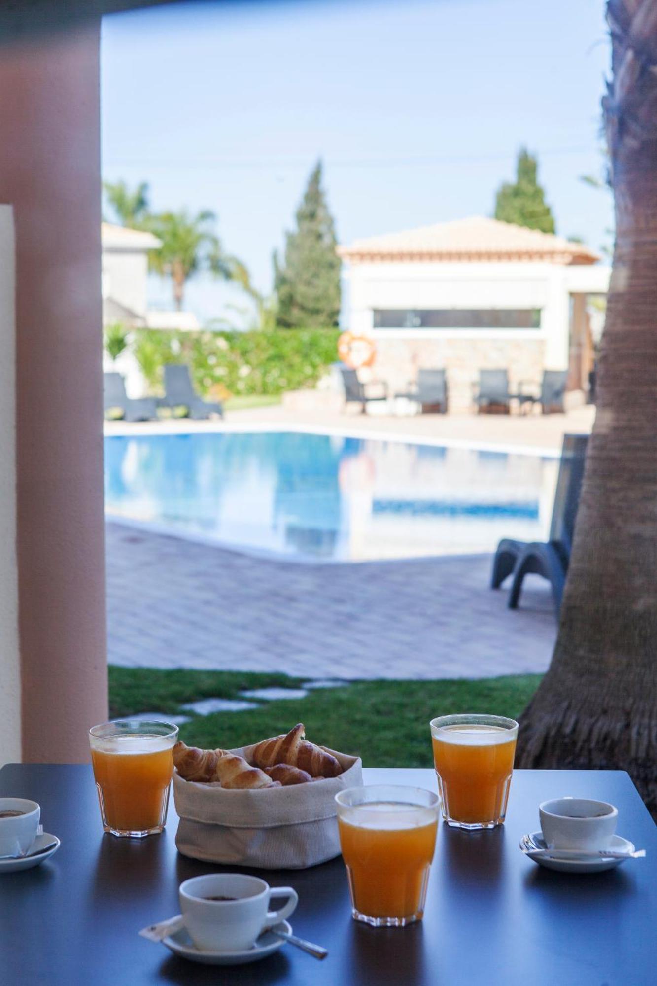 Atalaia Sol Aparthotel - Tennis & Heated Pool In Winter لاغوس المظهر الخارجي الصورة